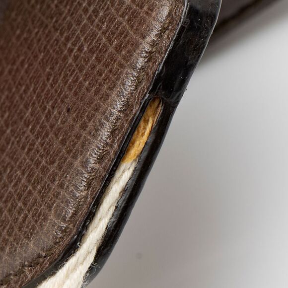 Gucci Leather Crystal Heart Linea Totem Small Crossbody - Picture 13 of 16